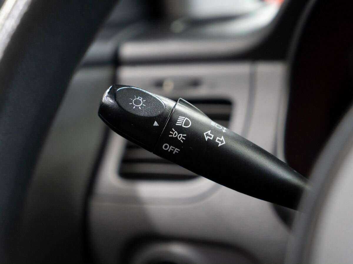 Купить Kia Rio с пробегом. Фото: #15