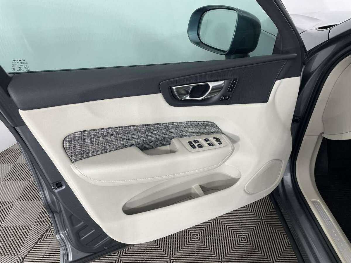 Купить Volvo XC60 с пробегом. Фото: #7