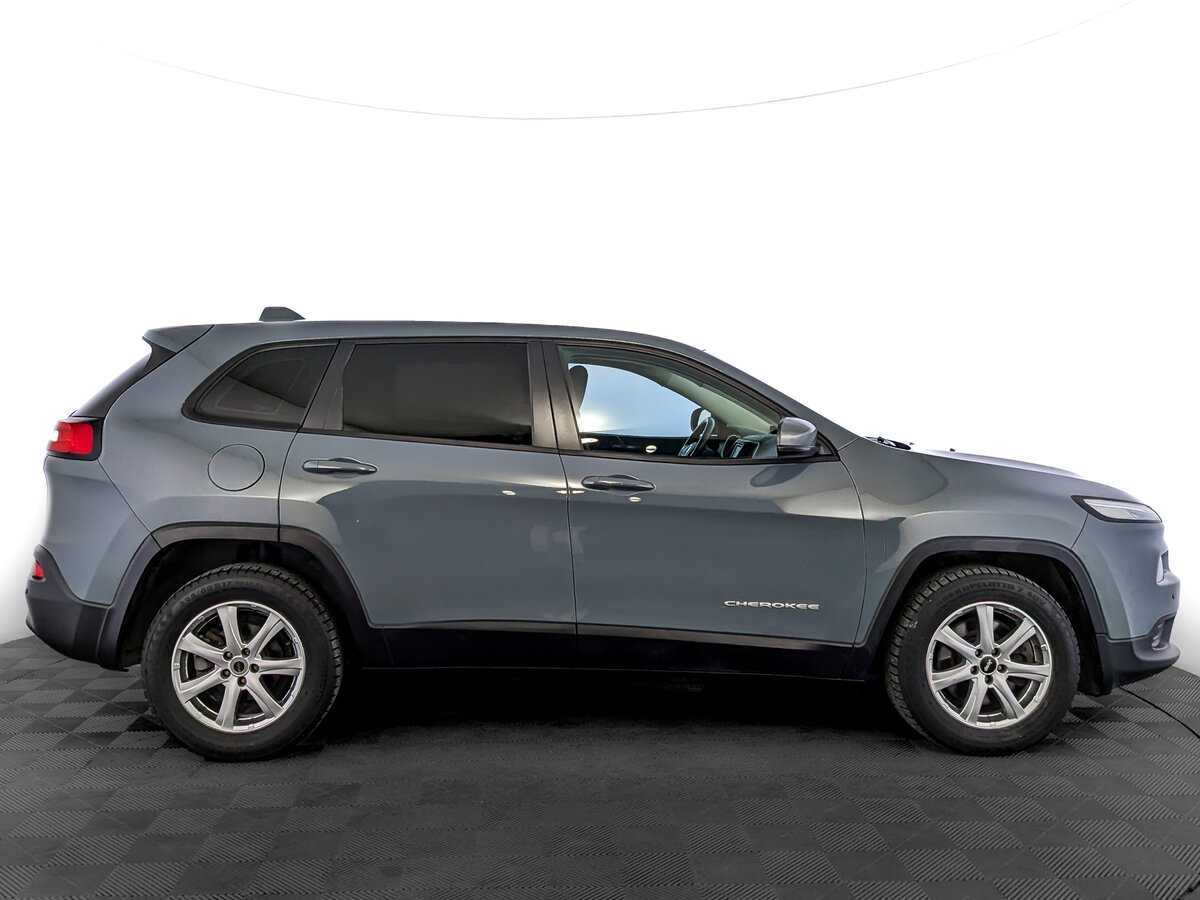 Купить Jeep Cherokee с пробегом. Фото: #3