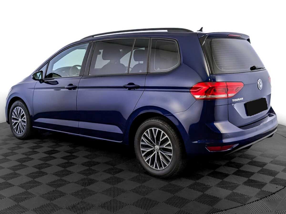 Купить Volkswagen Touran с пробегом. Фото: #5