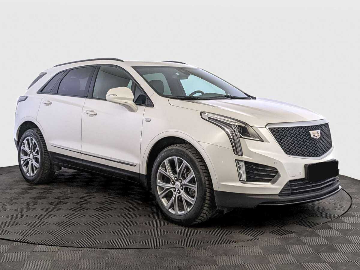 Купить Cadillac XT5 с пробегом. Фото: #2