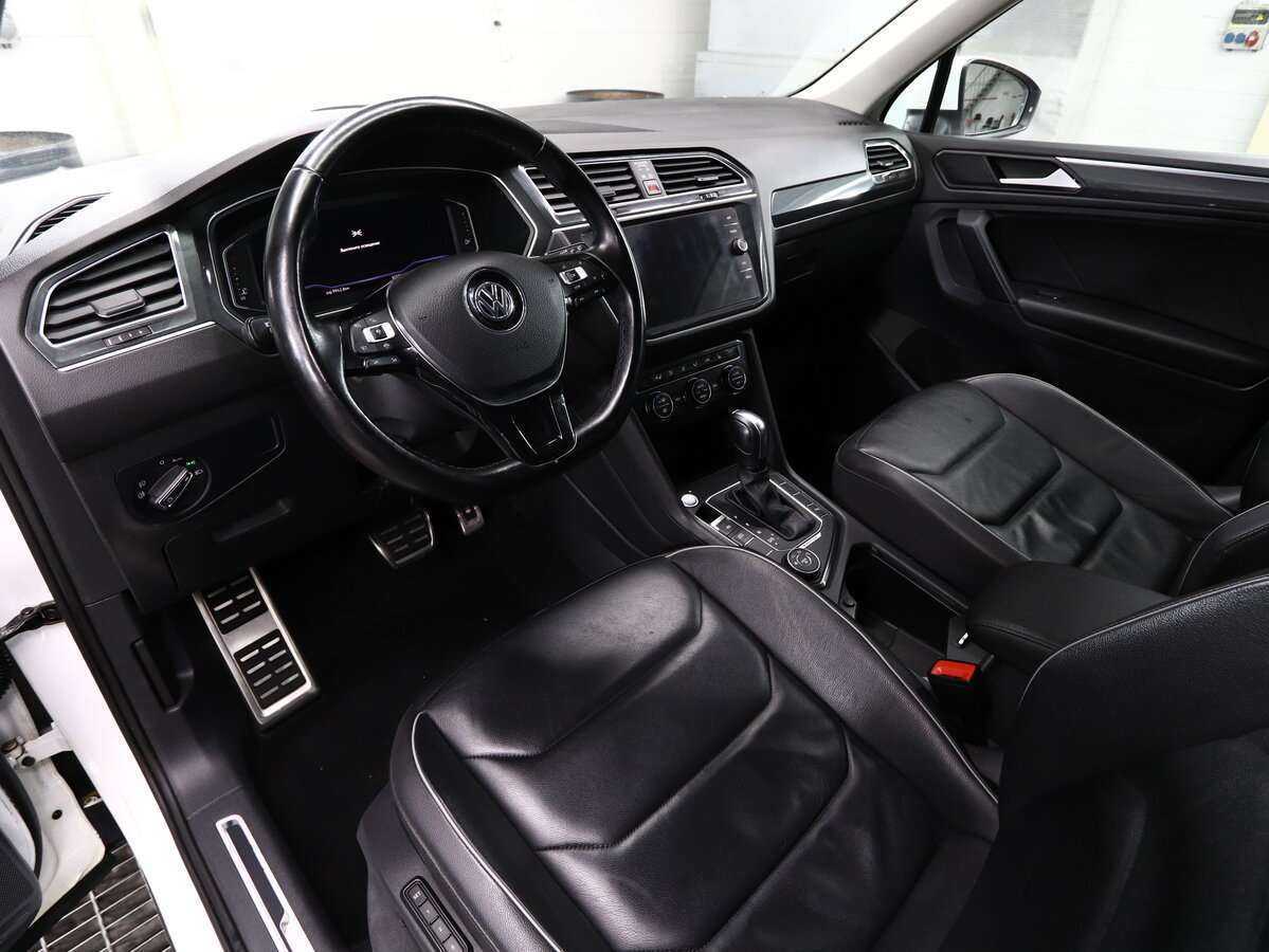 Купить Volkswagen Tiguan с пробегом. Фото: #8