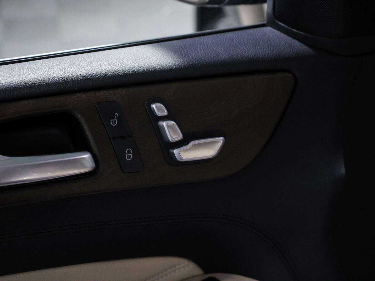 Купить Mercedes-Benz GLS с пробегом. Фото: #21