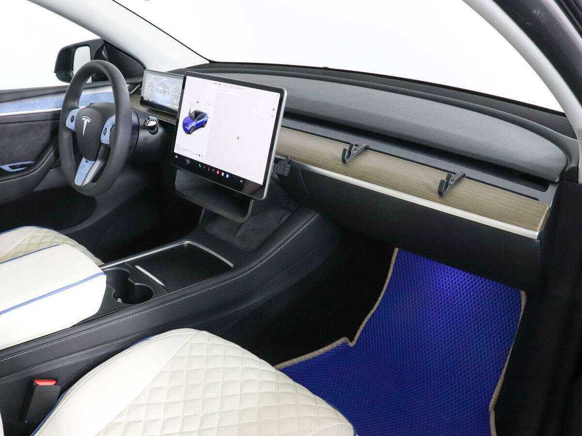 Купить Tesla Model Y с пробегом. Фото: #9