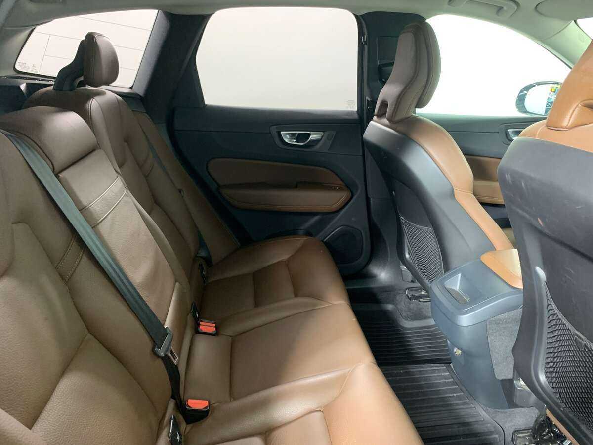 Купить Volvo XC60 с пробегом. Фото: #14