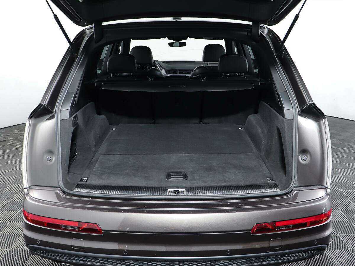 Купить Audi Q7 с пробегом. Фото: #9