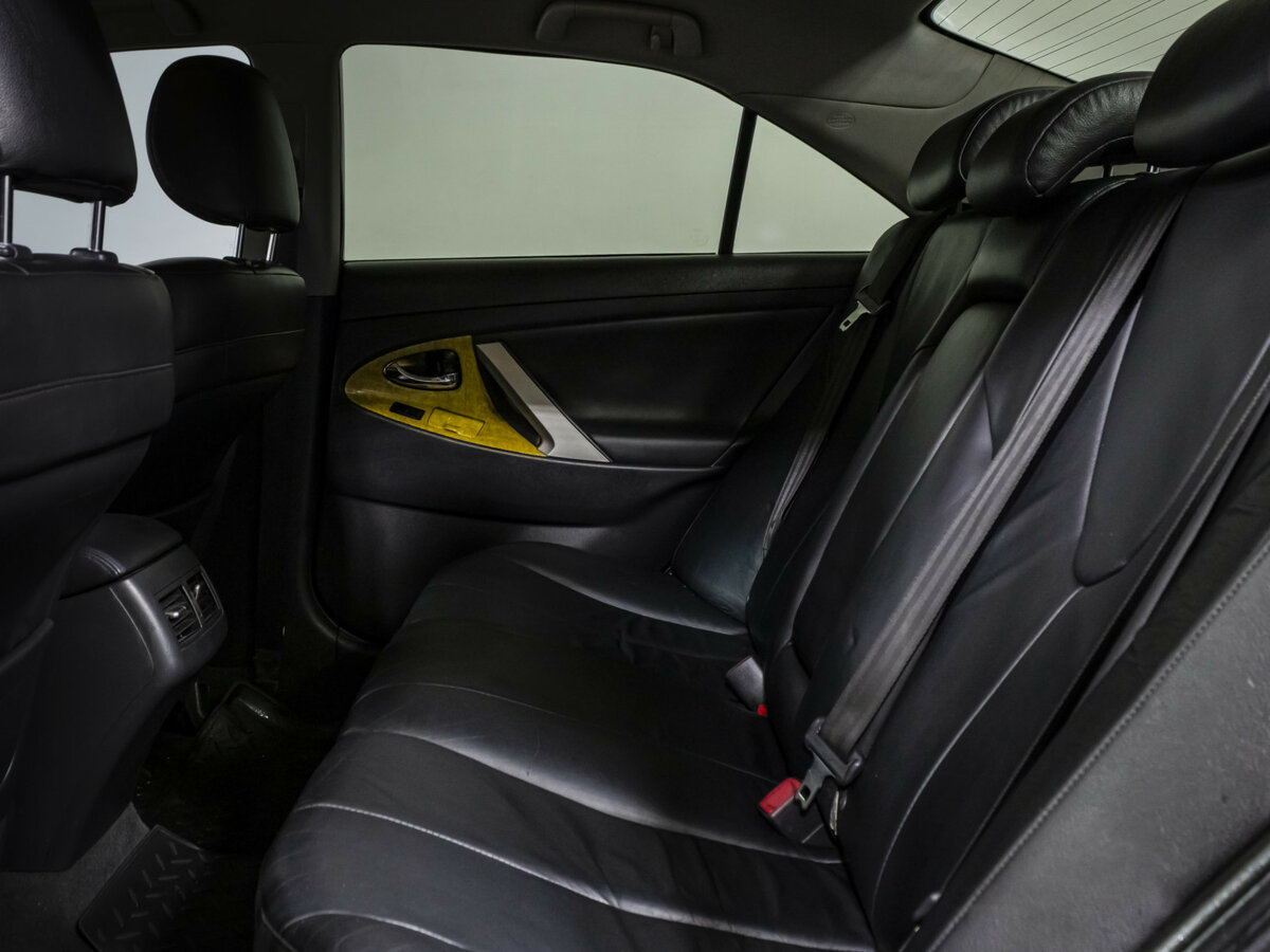 Купить Toyota Camry с пробегом. Фото: #10