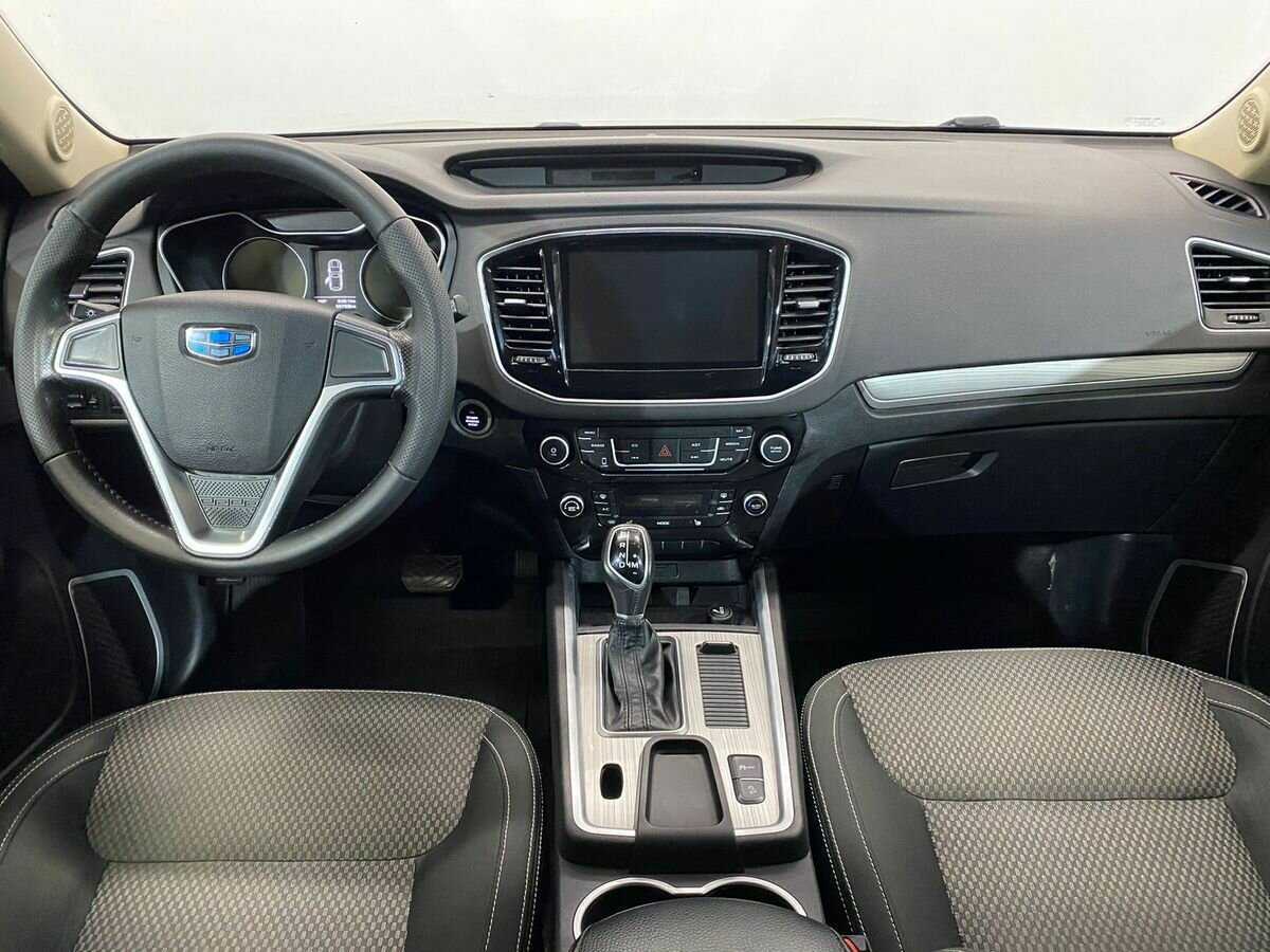 Купить Geely Emgrand X7 с пробегом. Фото: #8