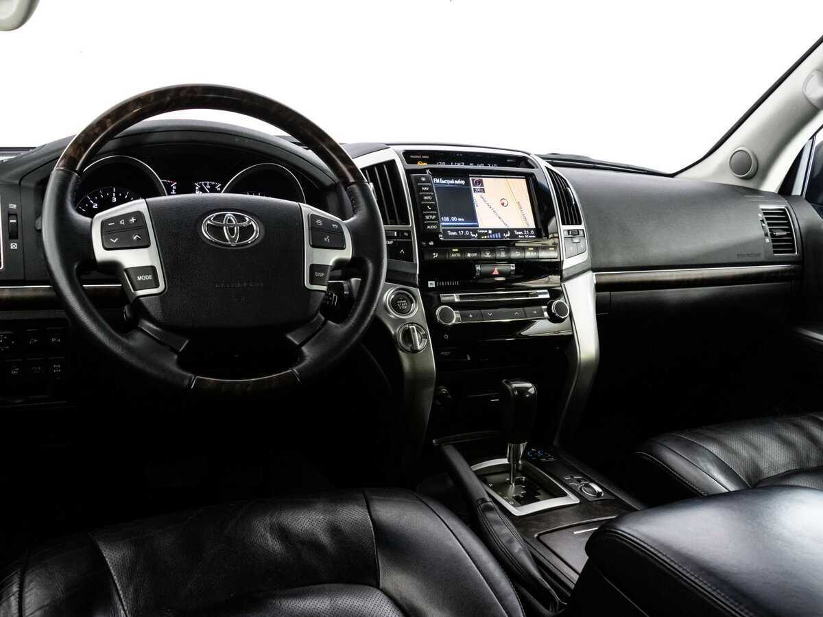 Купить Toyota Land Cruiser с пробегом. Фото: #8