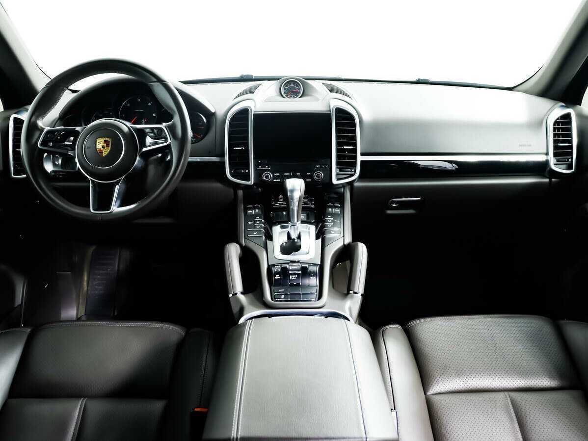 Купить Porsche Cayenne с пробегом. Фото: #8