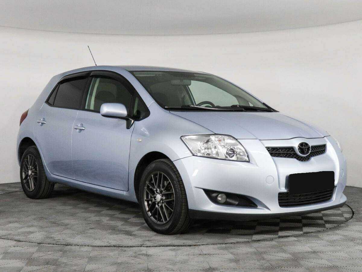 Купить Toyota Auris с пробегом. Фото: #2