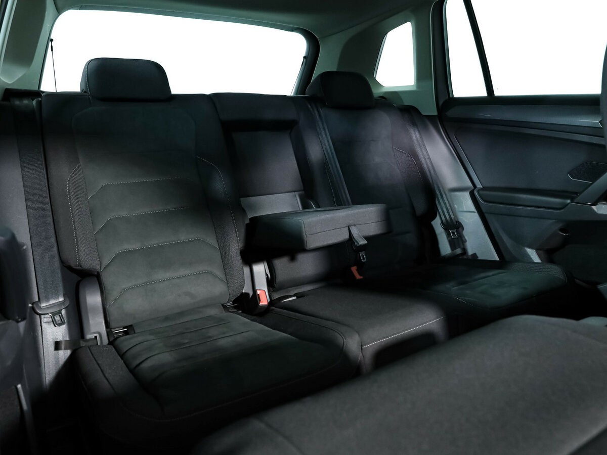 Купить Volkswagen Tiguan с пробегом. Фото: #21