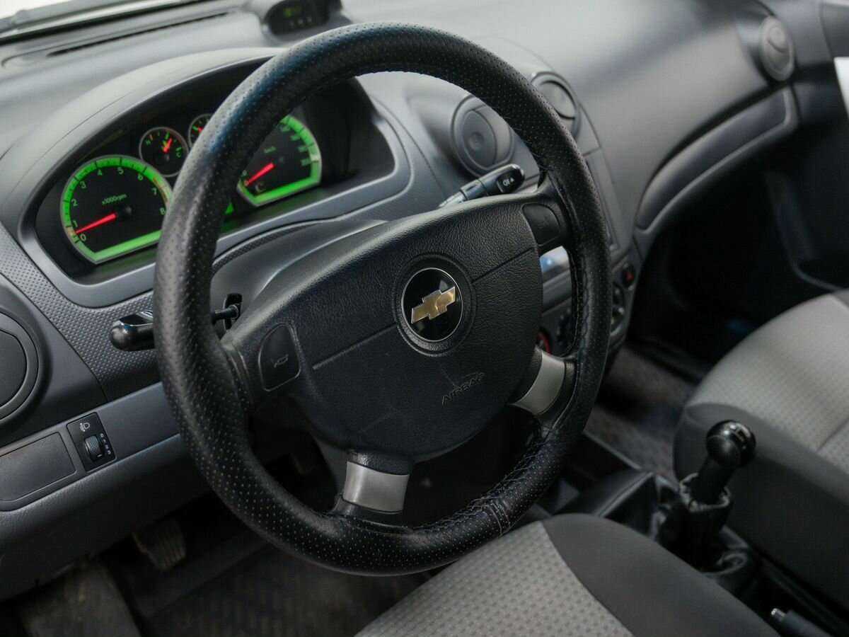 Купить Chevrolet Aveo с пробегом. Фото: #15