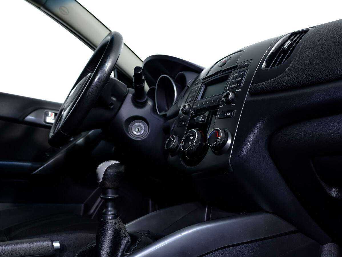 Купить Kia Cerato с пробегом. Фото: #16