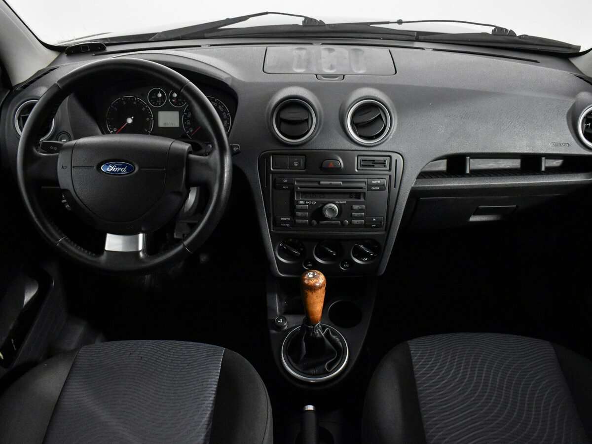Купить Ford Fusion с пробегом. Фото: #12