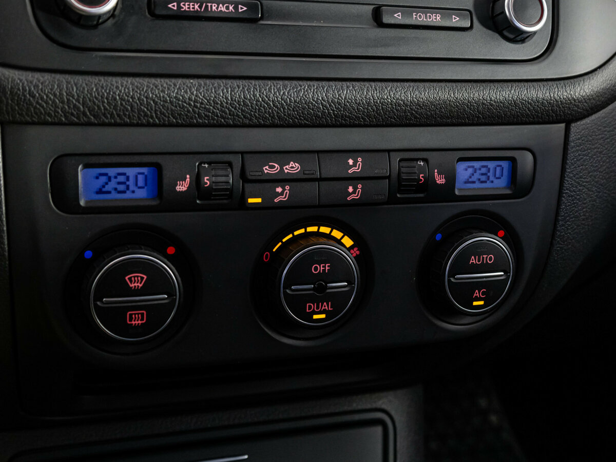Купить Volkswagen Golf Plus с пробегом. Фото: #10