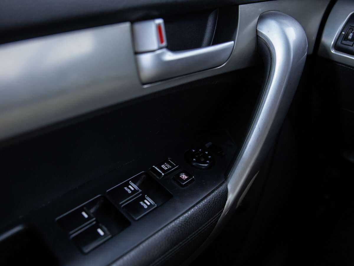 Купить Kia Sorento с пробегом. Фото: #14