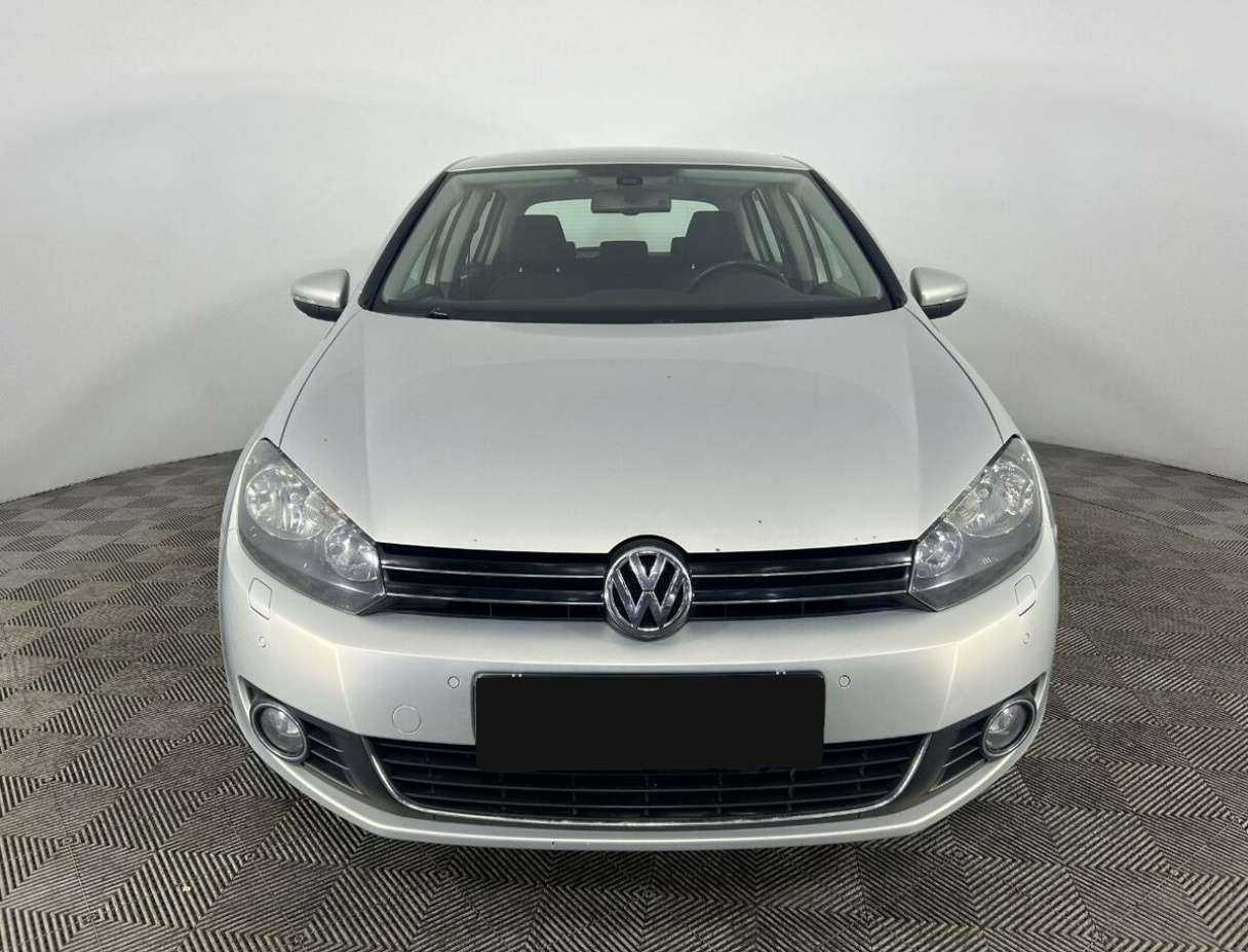 Купить Volkswagen Golf с пробегом. Фото: #1