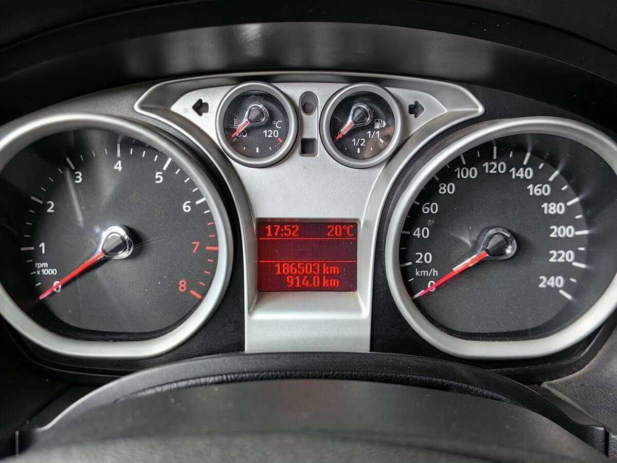 Купить Ford Focus с пробегом. Фото: #14