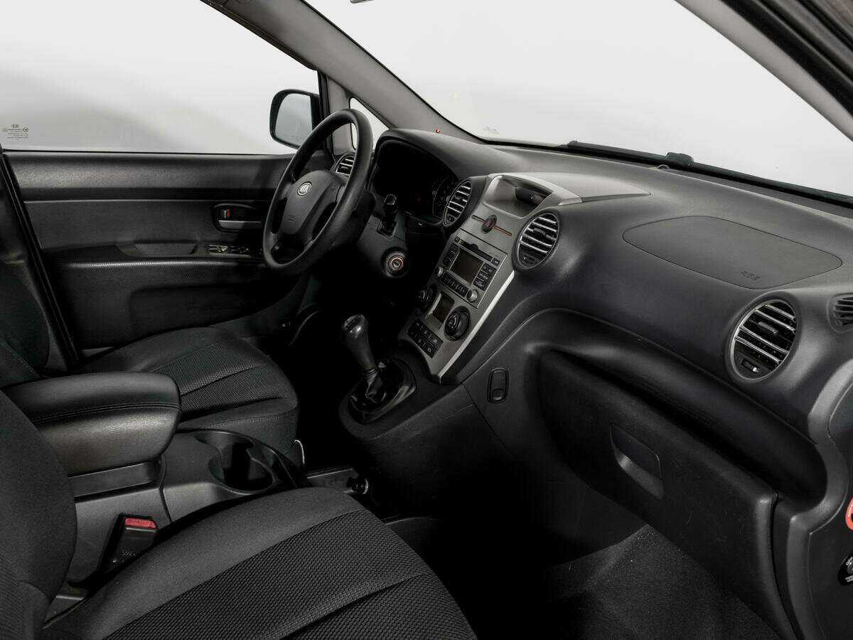 Купить Kia Carens с пробегом. Фото: #8