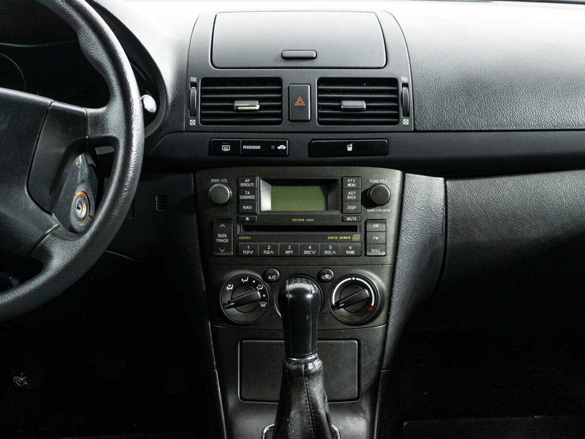 Купить Toyota Avensis с пробегом. Фото: #13