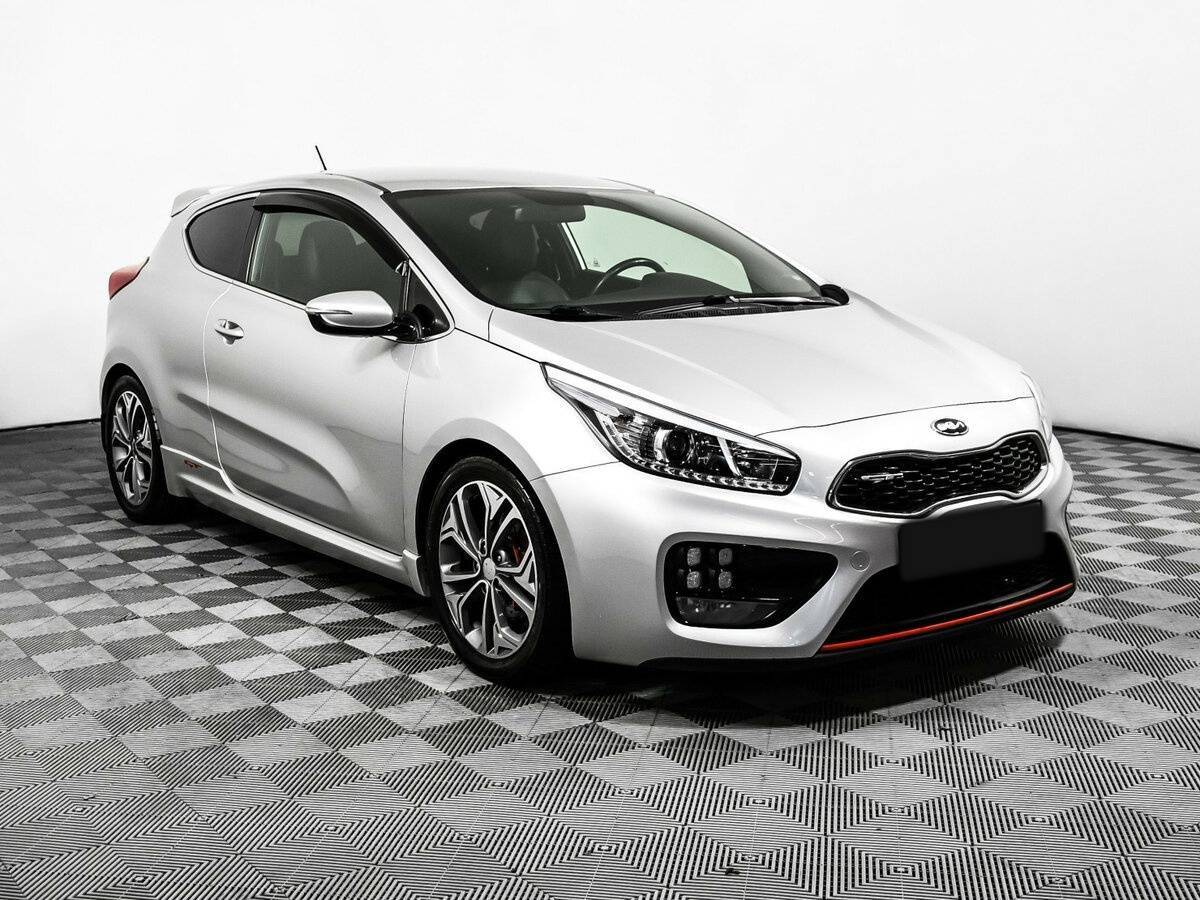 Купить Kia Ceed GT с пробегом. Фото: #2