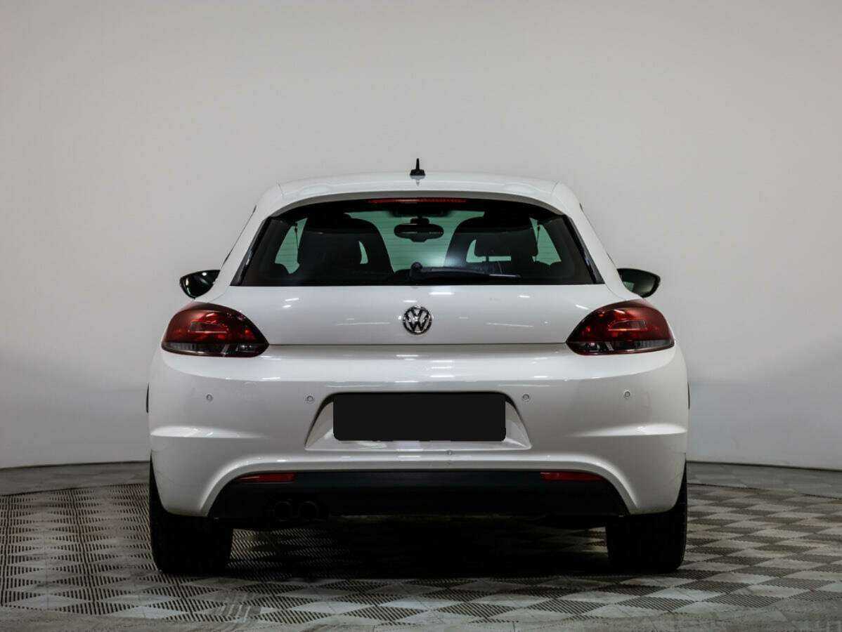 Купить Volkswagen Scirocco с пробегом. Фото: #4