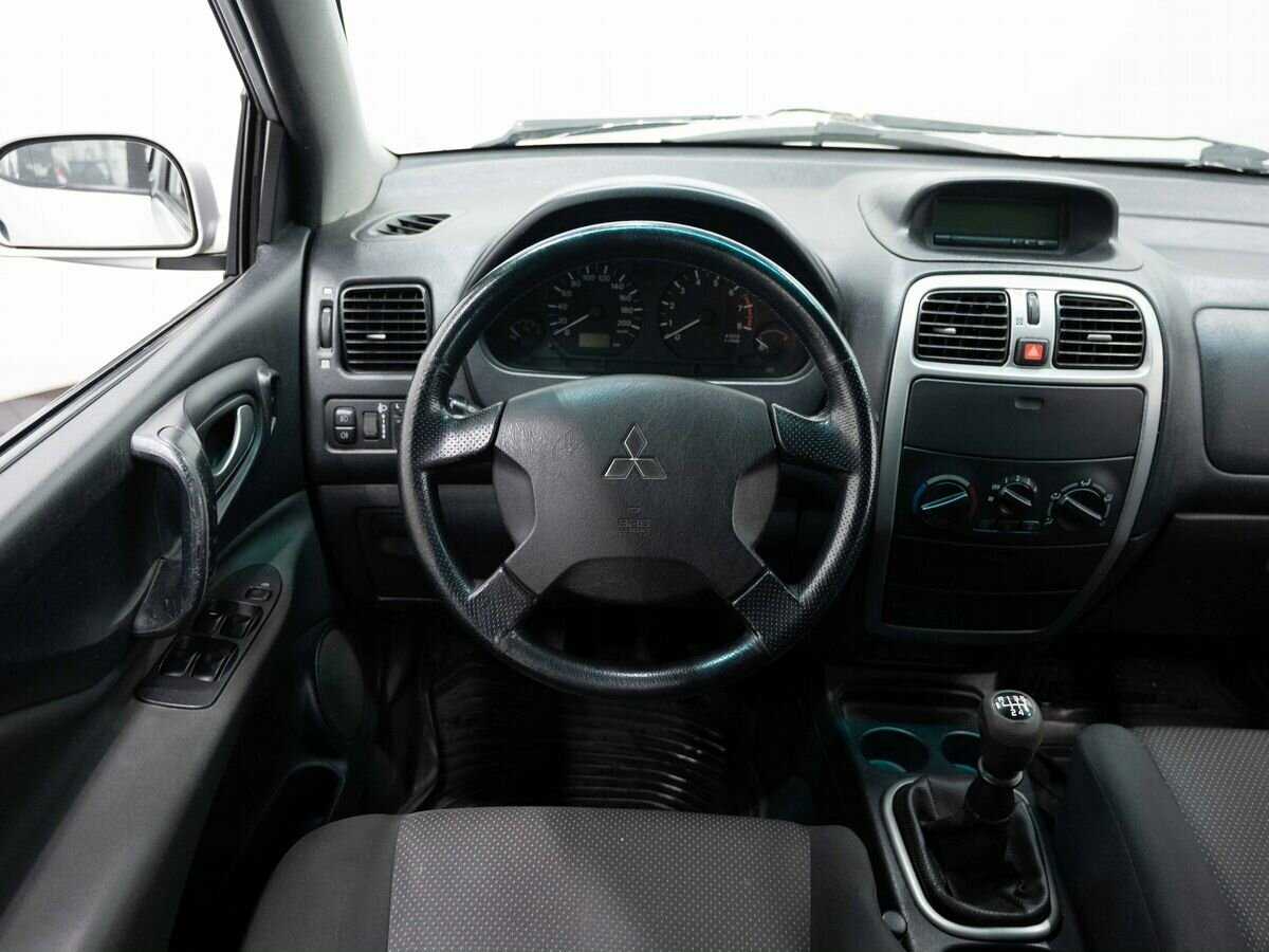 Купить Mitsubishi Space Star с пробегом. Фото: #12