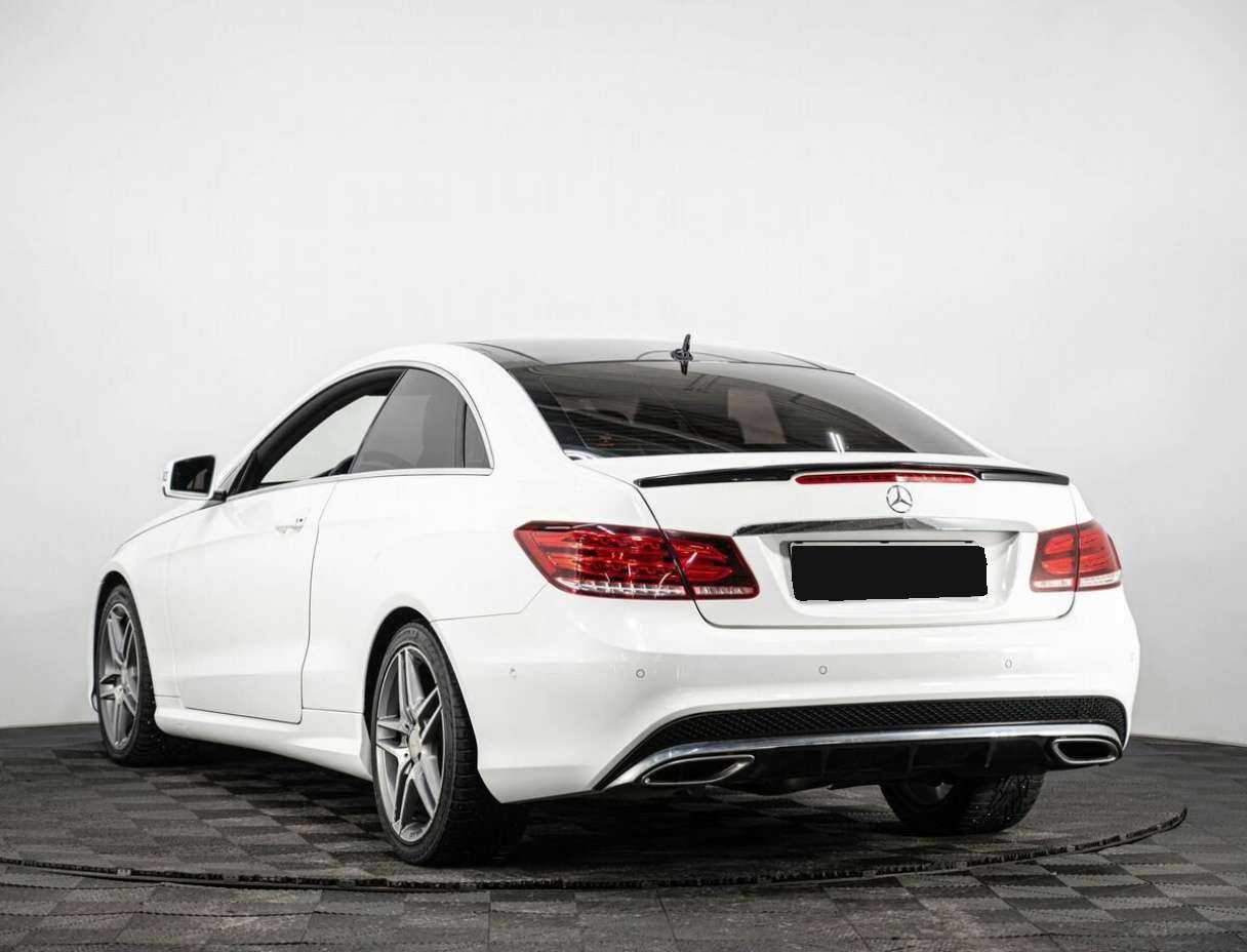 Купить Mercedes-Benz E-Класс с пробегом. Фото: #3