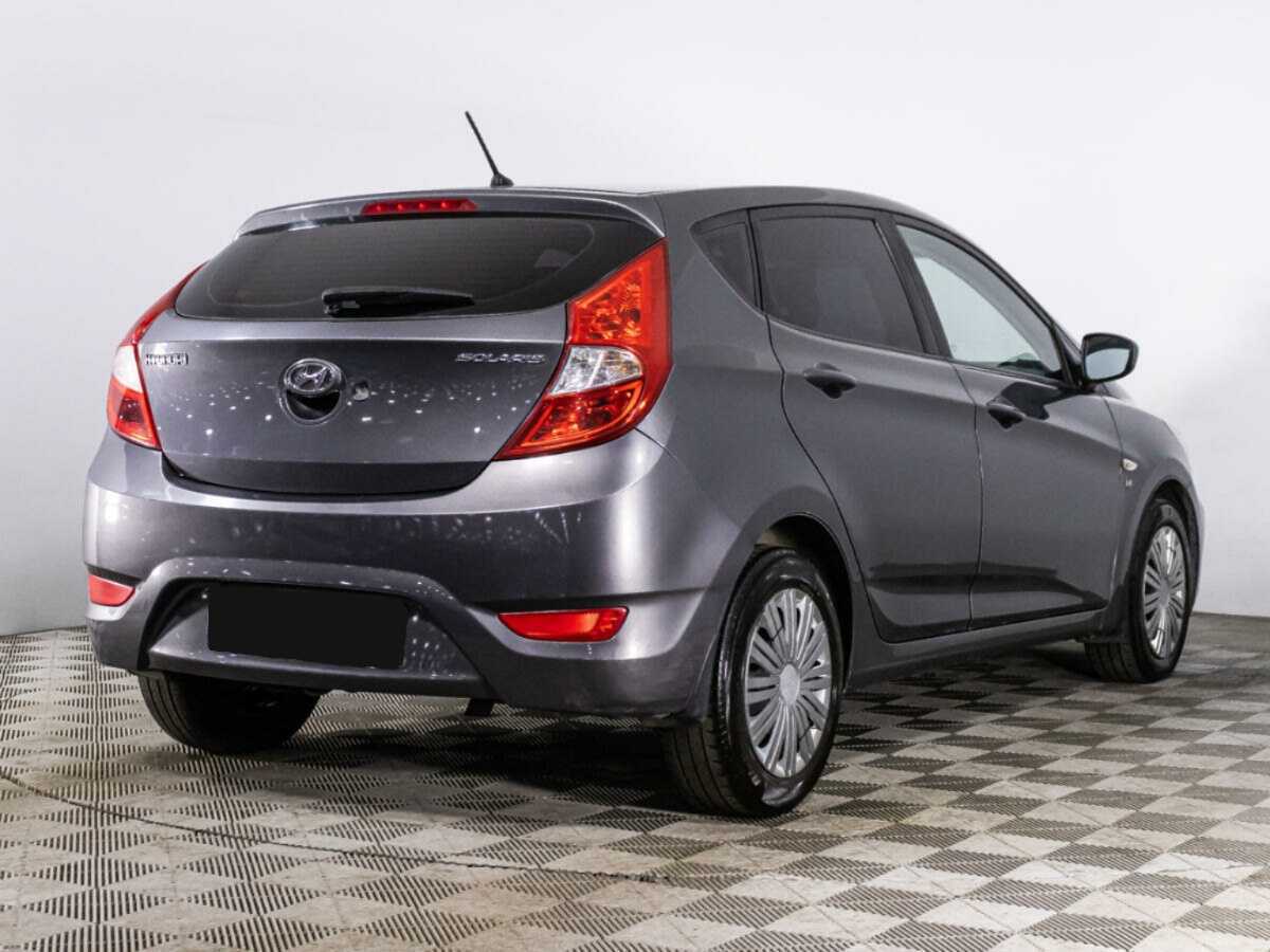 Купить Hyundai Solaris с пробегом. Фото: #4