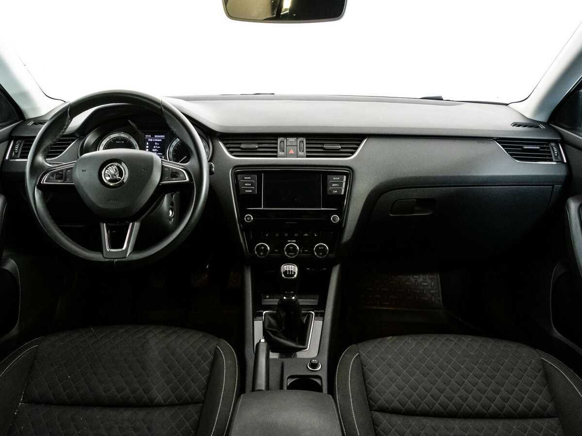 Купить Skoda Octavia с пробегом. Фото: #7