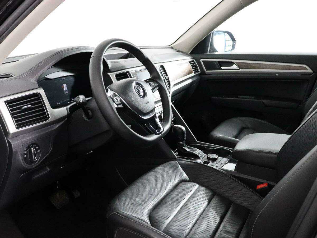 Купить Volkswagen Teramont с пробегом. Фото: #6