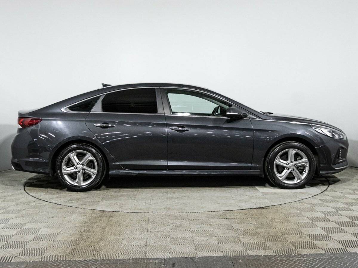 Купить Hyundai Sonata с пробегом. Фото: #3