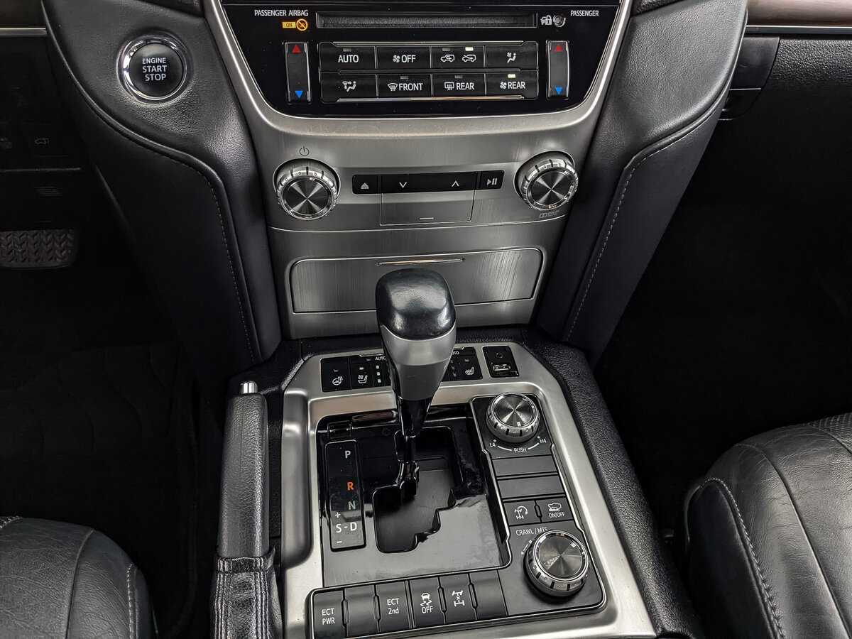 Купить Toyota Land Cruiser с пробегом. Фото: #26