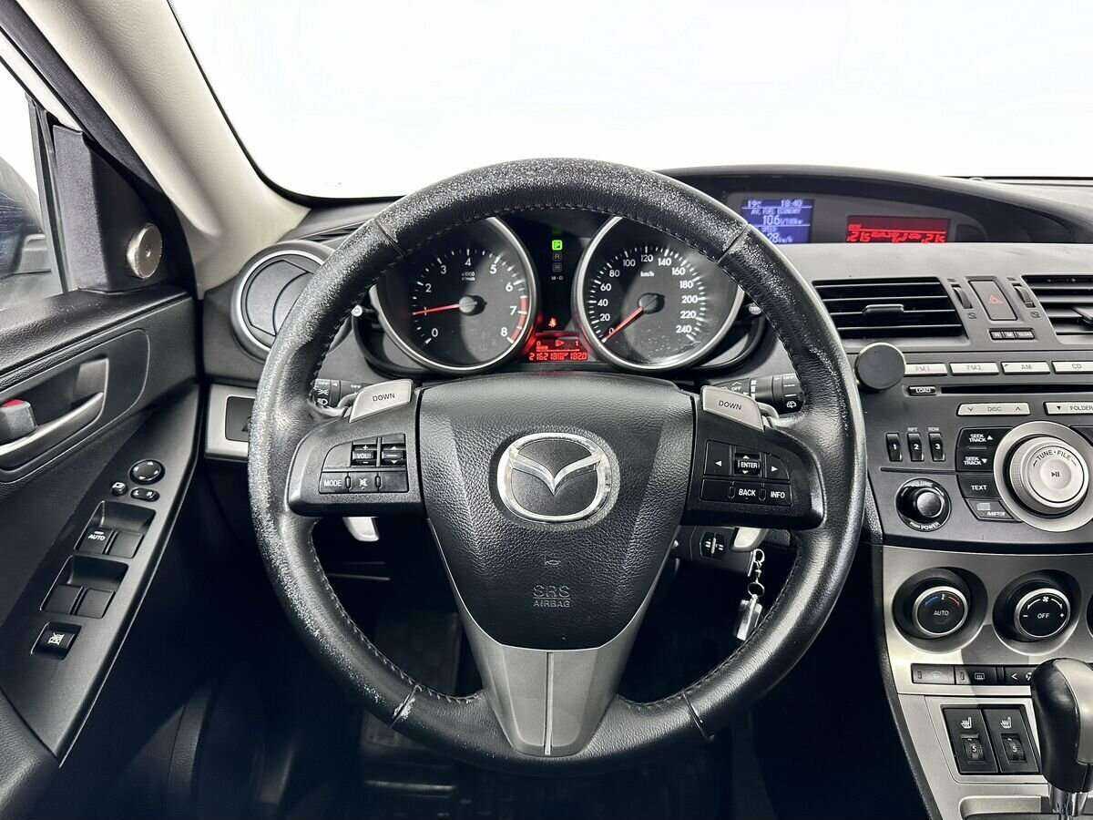 Купить Mazda 3 с пробегом. Фото: #11