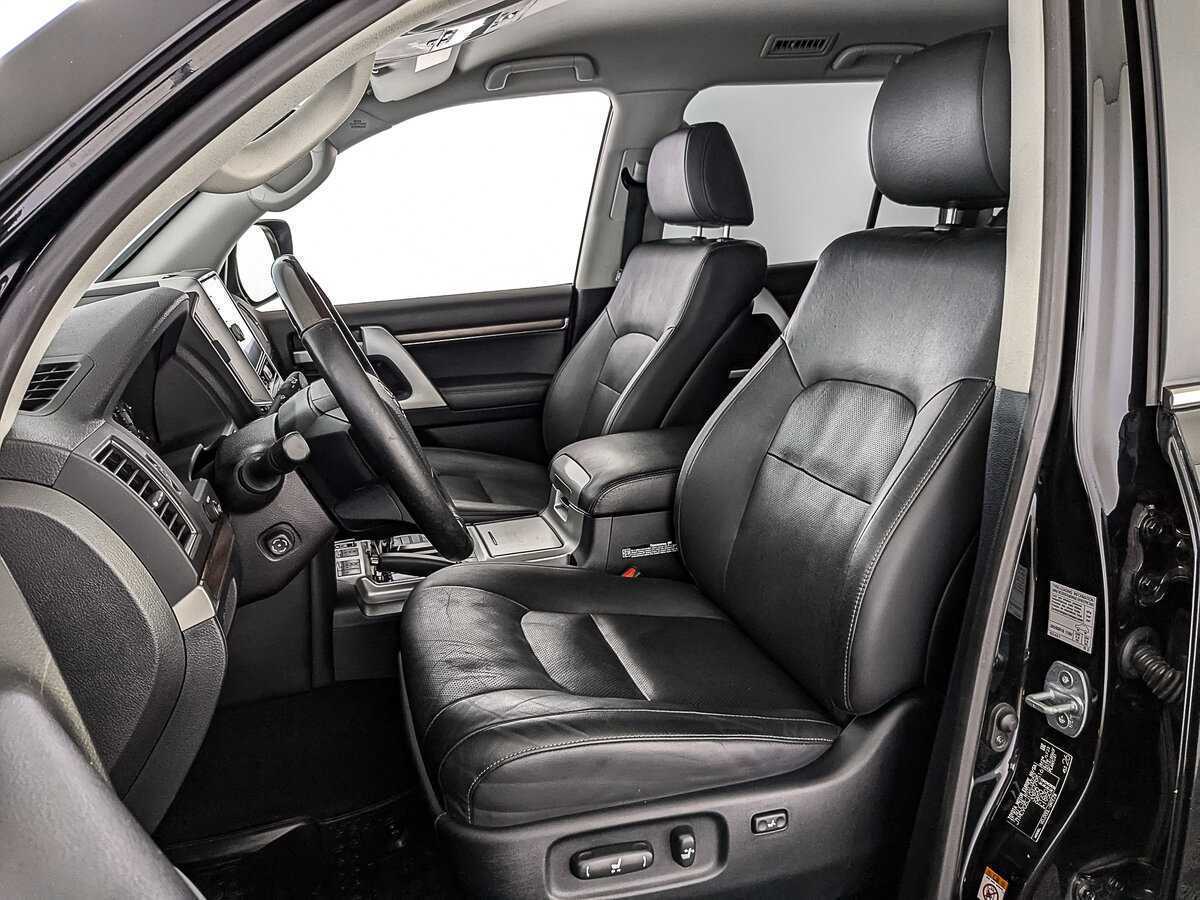 Купить Toyota Land Cruiser с пробегом. Фото: #19