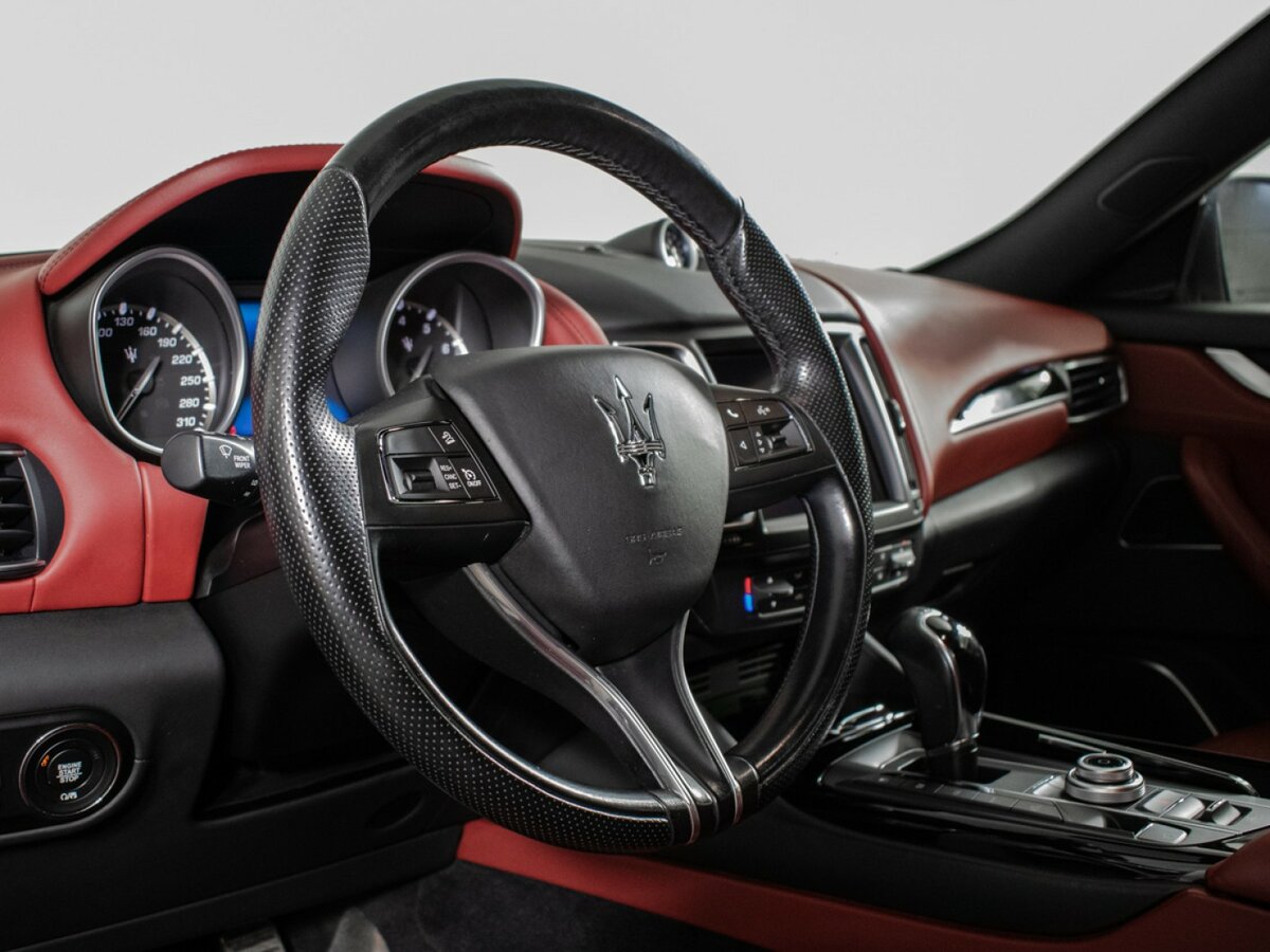 Купить Maserati Levante с пробегом. Фото: #12