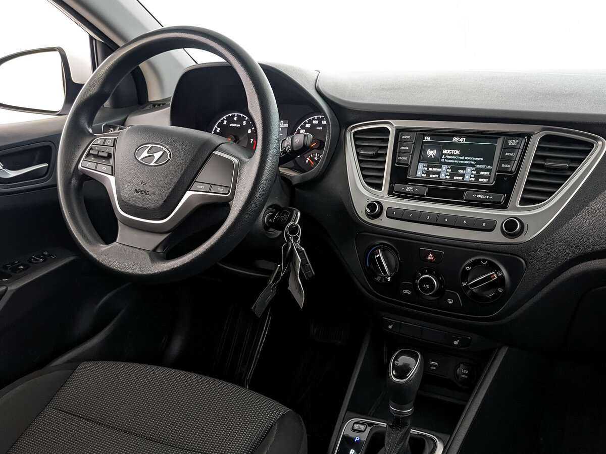 Купить Hyundai Solaris с пробегом. Фото: #21