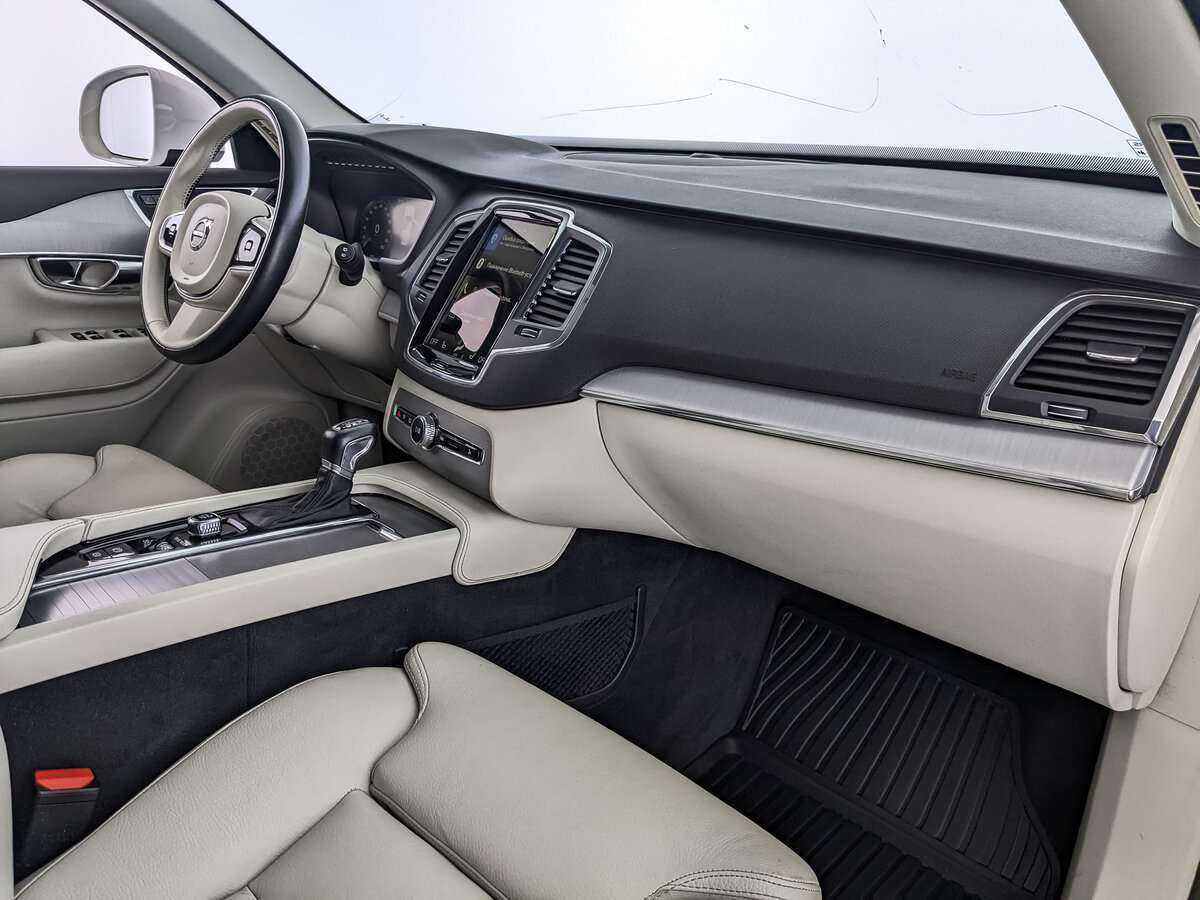 Купить Volvo XC90 с пробегом. Фото: #8