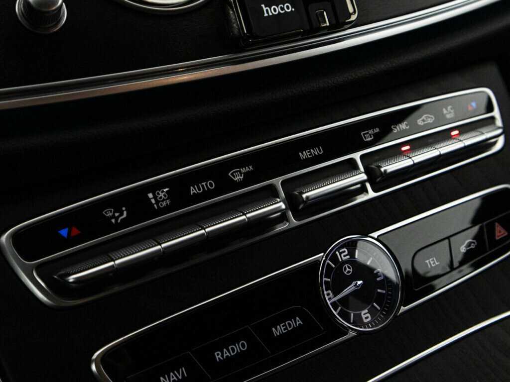 Купить Mercedes-Benz E-Класс с пробегом. Фото: #15