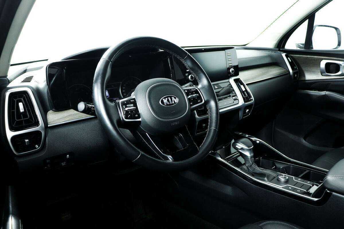 Купить Kia Sorento с пробегом. Фото: #12
