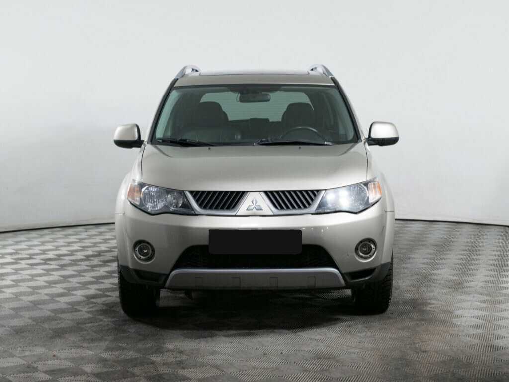 Купить Mitsubishi Outlander с пробегом. Фото: #1
