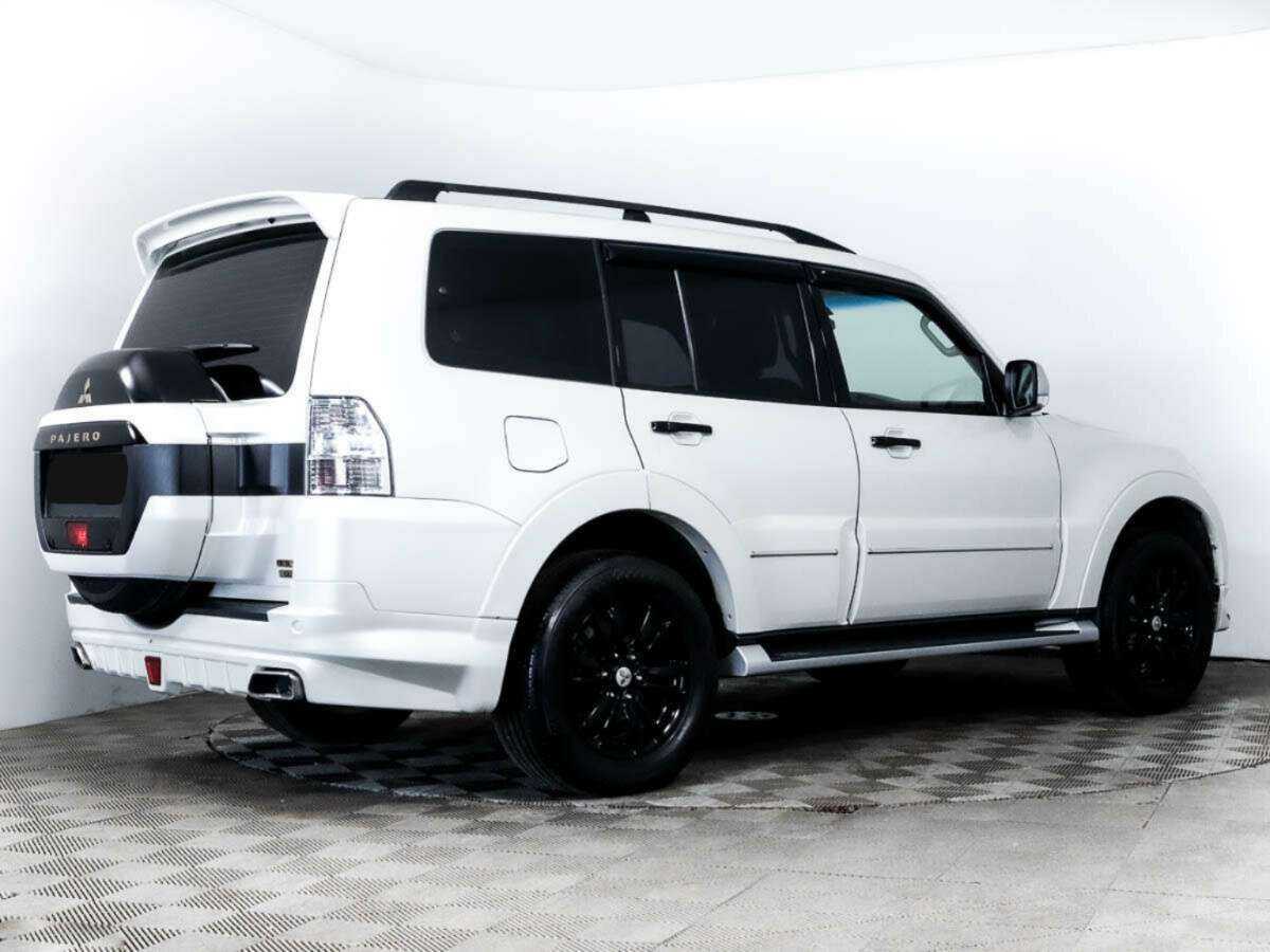 Купить Mitsubishi Pajero с пробегом. Фото: #3