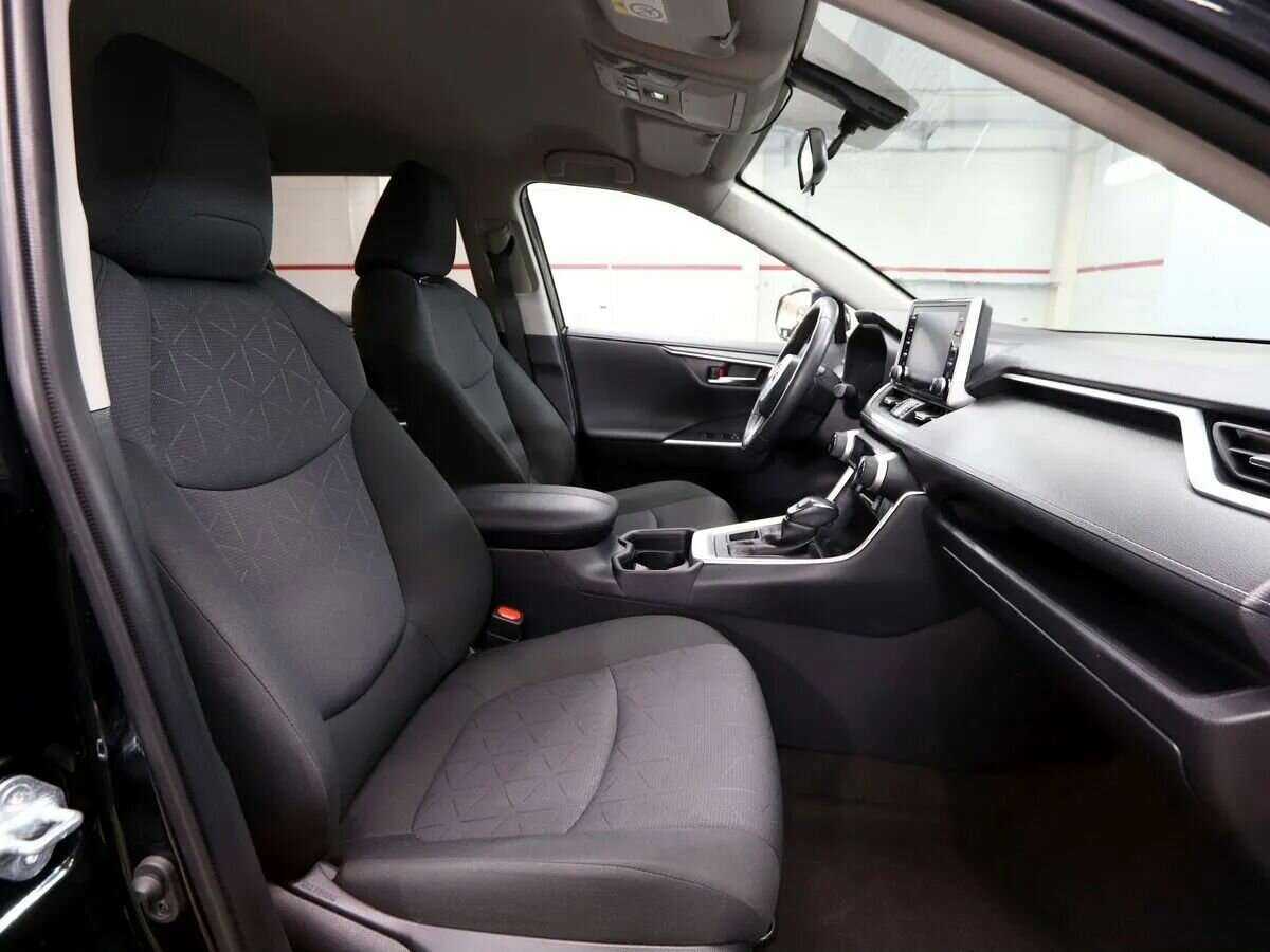 Купить Toyota RAV4 с пробегом. Фото: #6