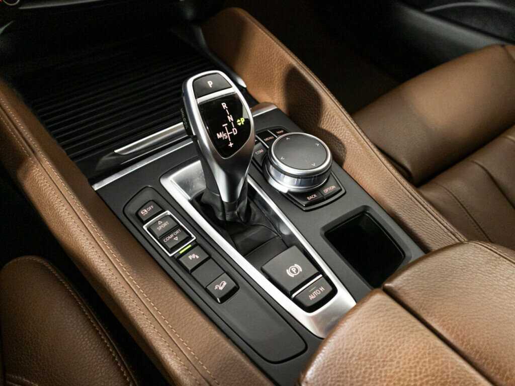 Купить BMW X6 с пробегом. Фото: #18