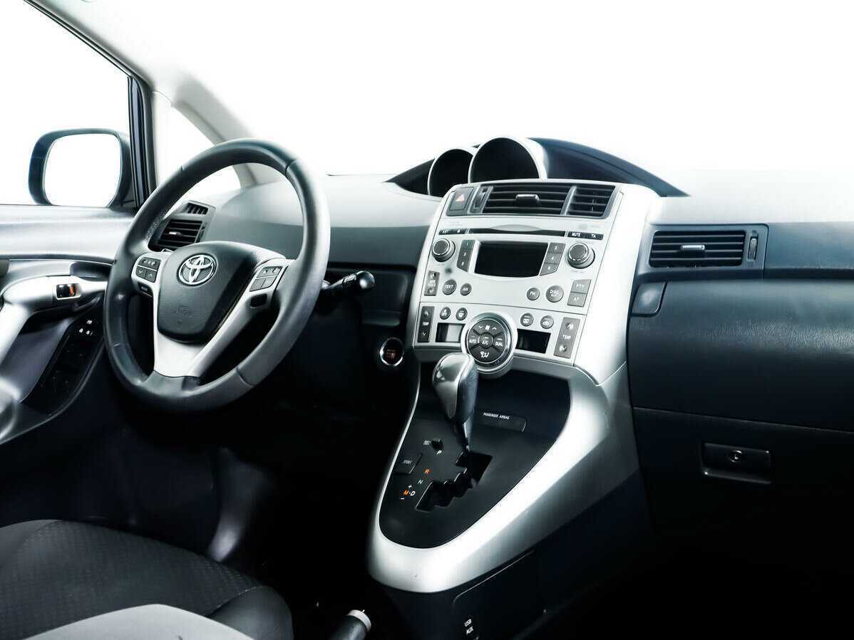 Купить Toyota Verso с пробегом. Фото: #8