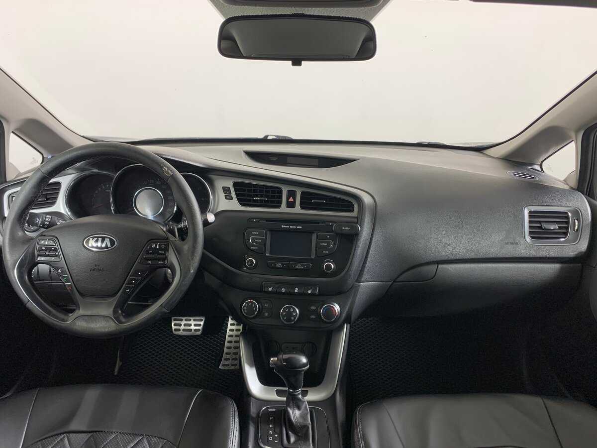 Купить Kia Ceed с пробегом. Фото: #18