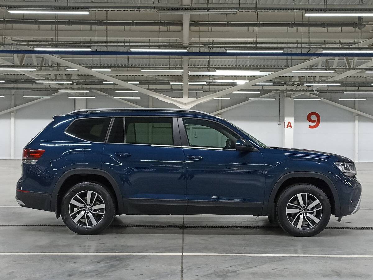 Купить Volkswagen Teramont с пробегом. Фото: #3