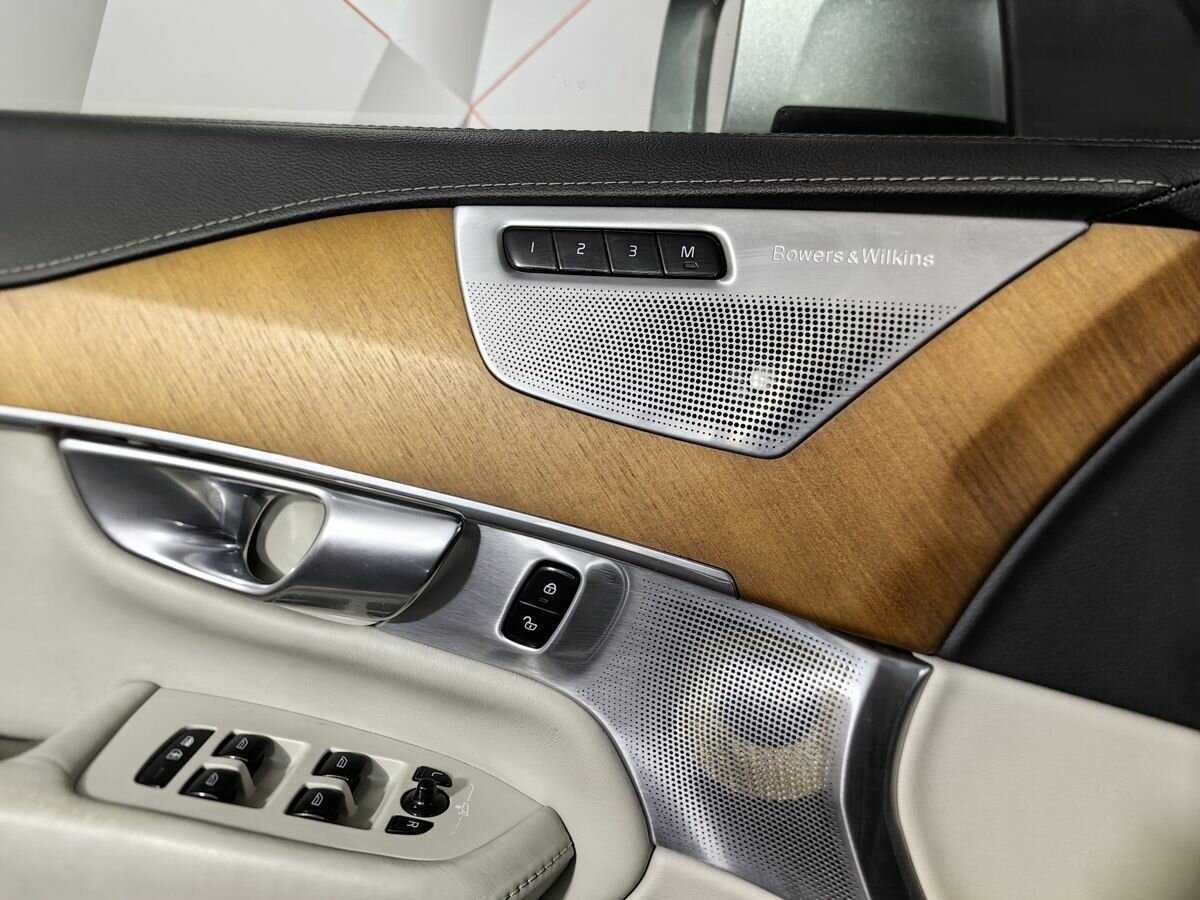 Купить Volvo XC90 с пробегом. Фото: #19
