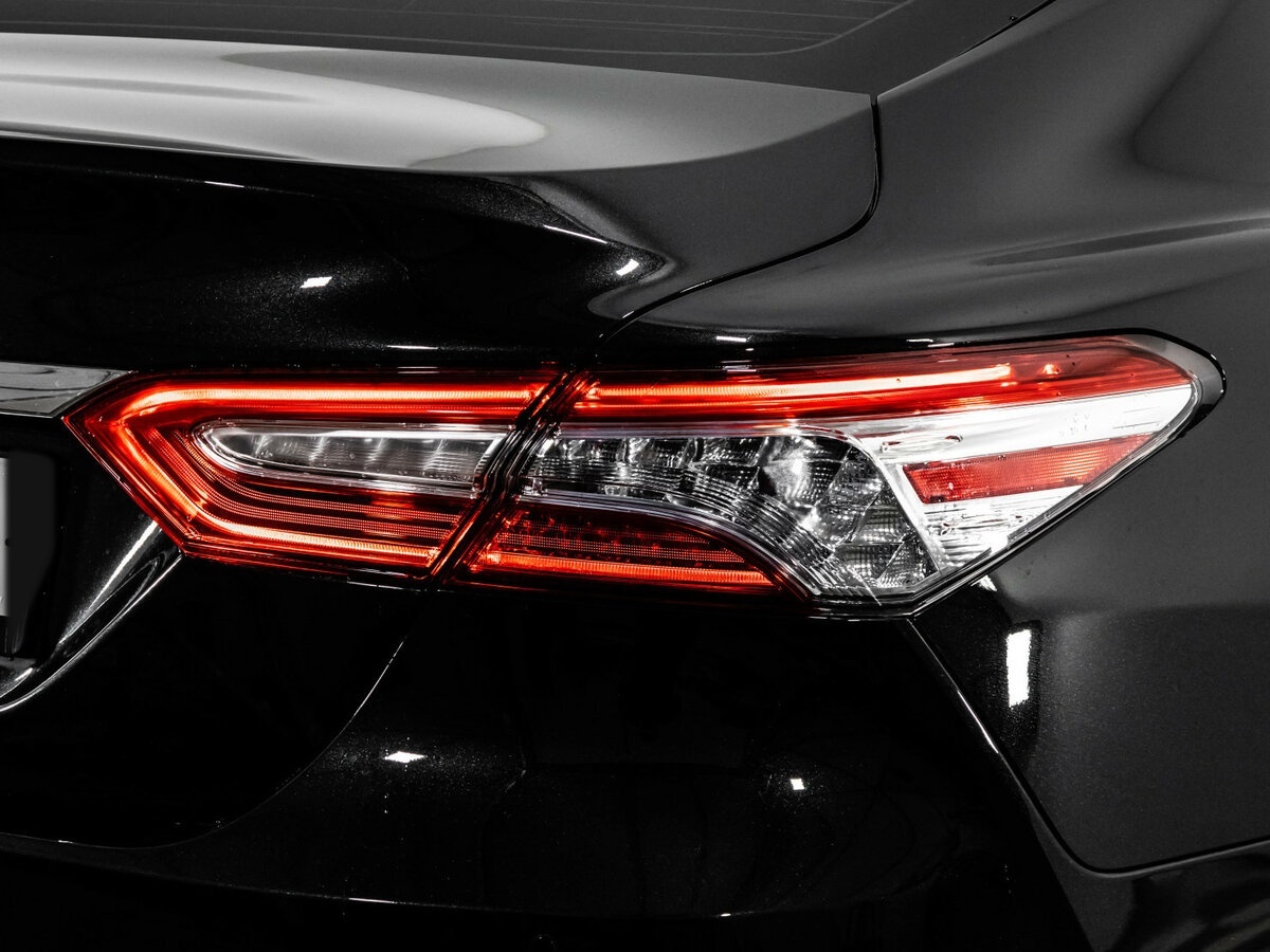 Купить Toyota Camry с пробегом. Фото: #9